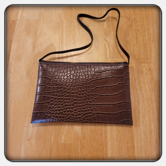 EUC Woman's Vintage Brown Faux Alligator Purse - Picture 4 of 6